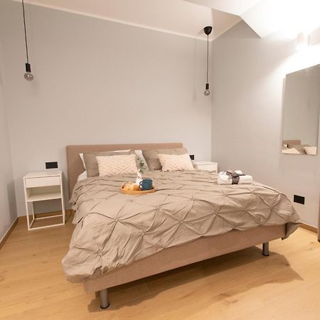 Ihost Luxury -Private Parking- Plana 4 Apartment Милано Екстериор снимка
